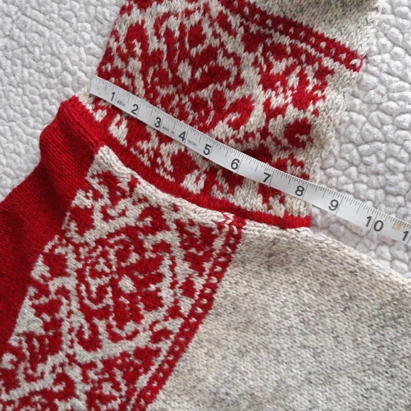 Vintage Brooks Brothers All Wool Beige Red Fair Isle Crew Neck Sweater - Picture 10 of 15